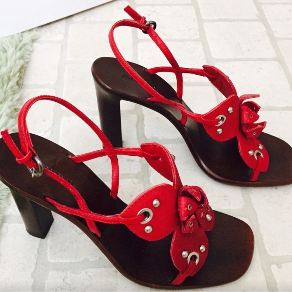 Miu Miu Red Sandals with Brown Sole - Picture 2 of 3
